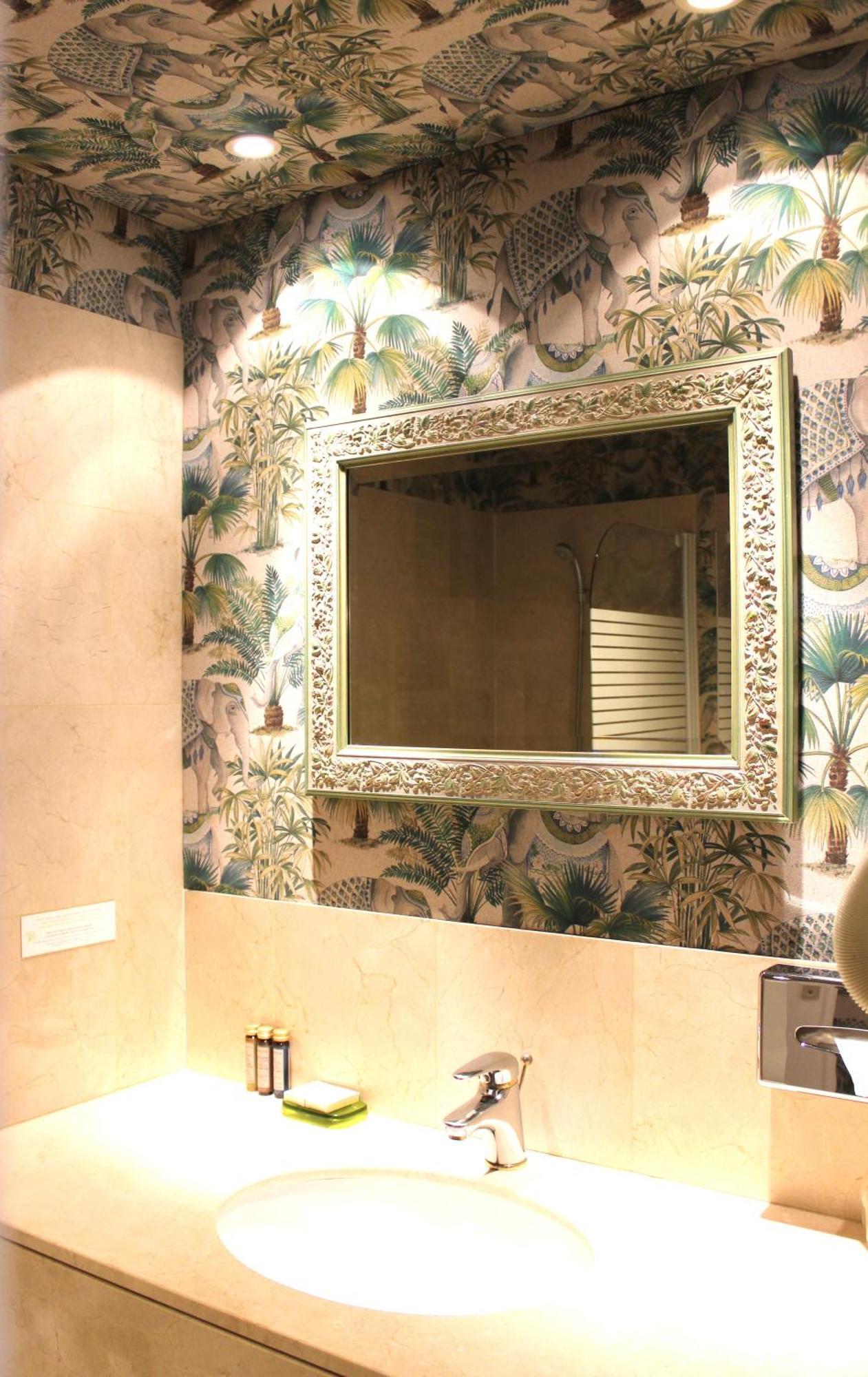Hotel De La Bretonnerie Parigi