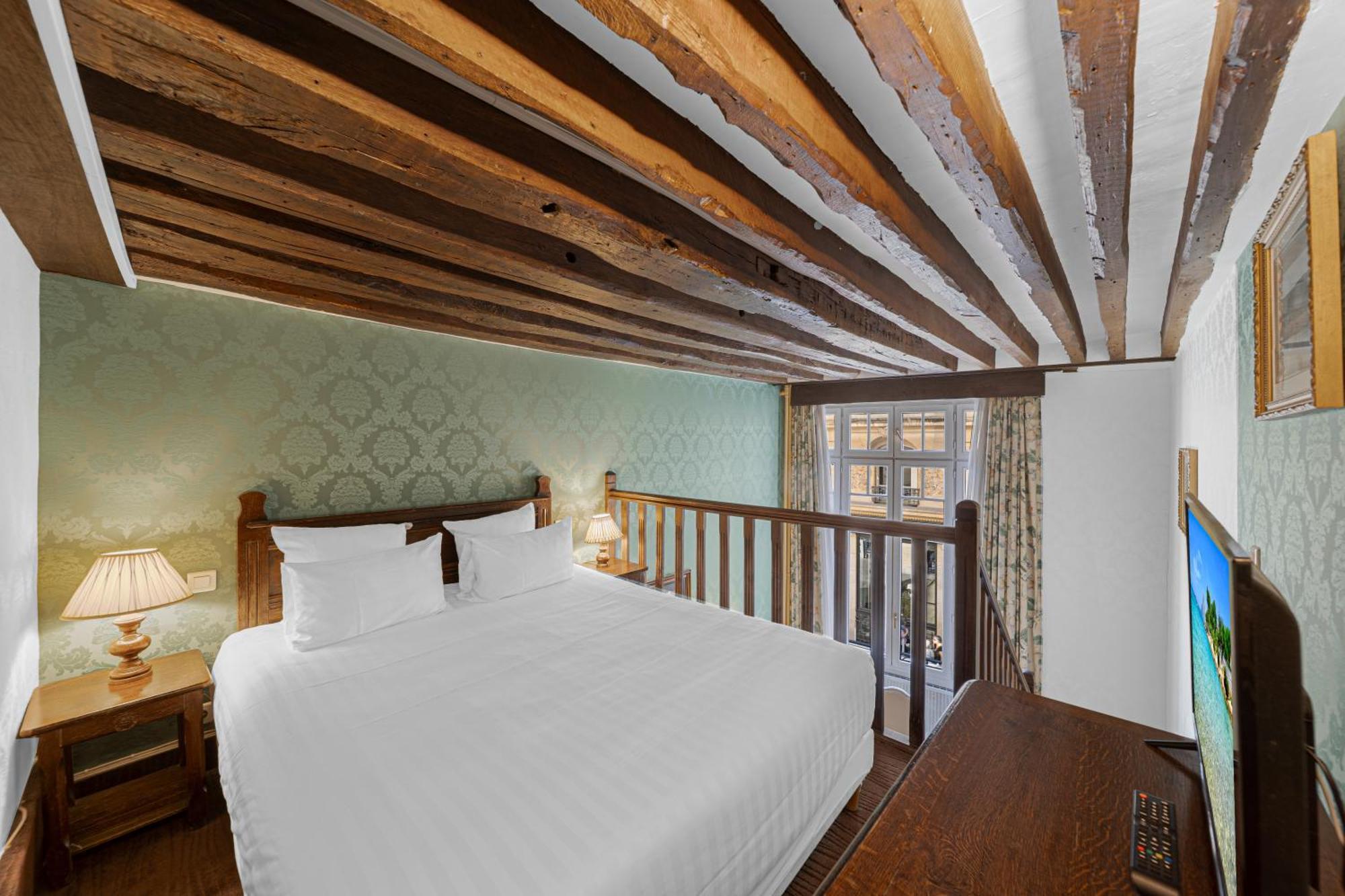 De La Bretonnerie 3* Paris