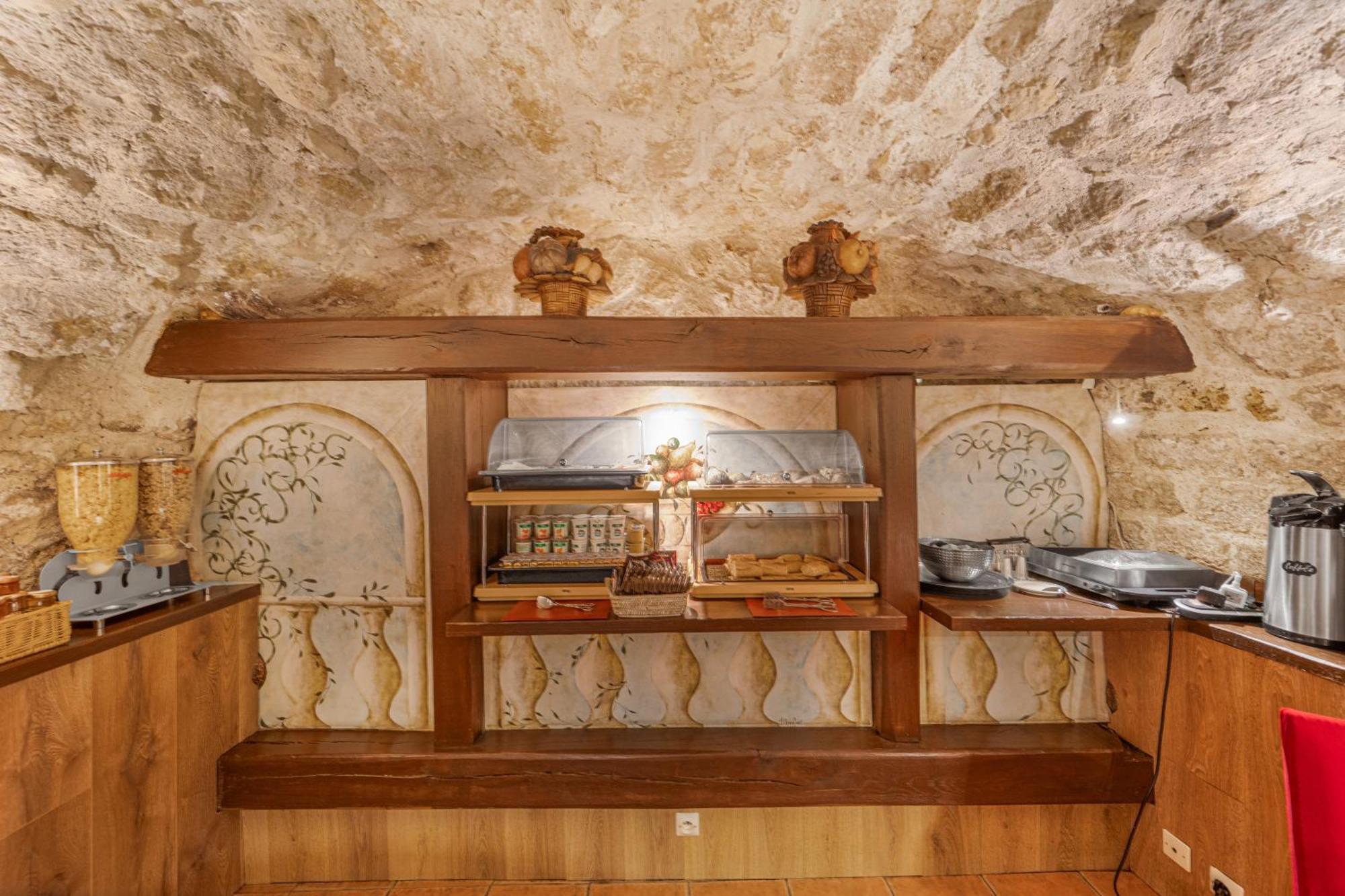 De La Bretonnerie 3*