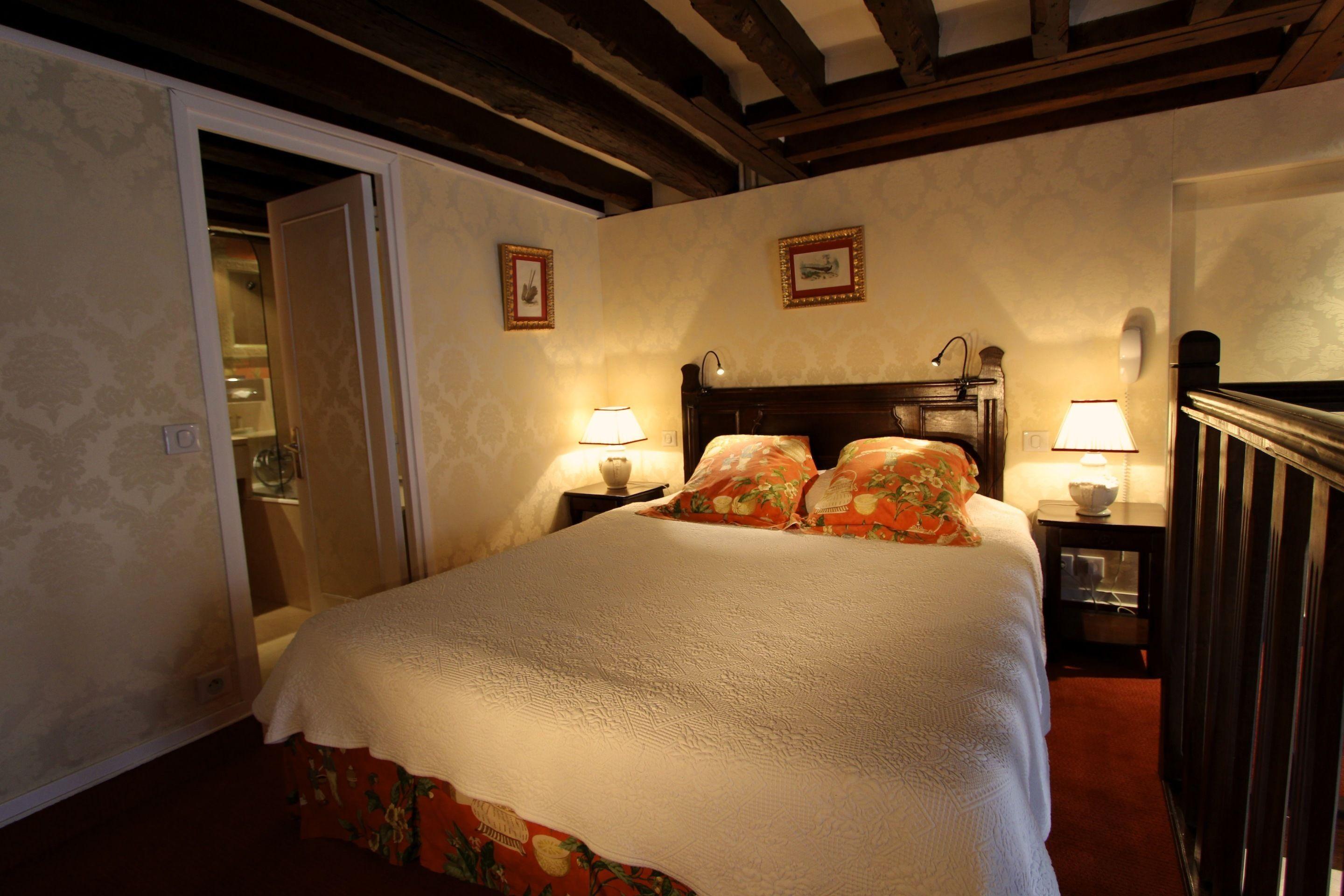 De La Bretonnerie 3* Paris