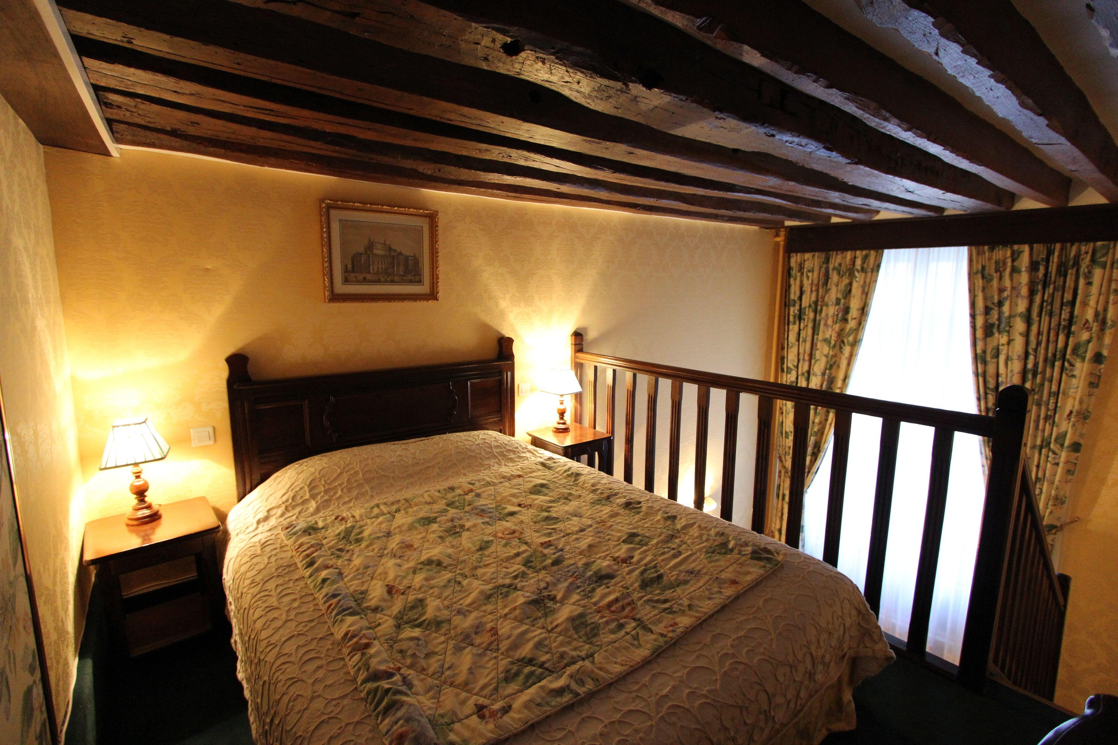 De La Bretonnerie 3* Paris