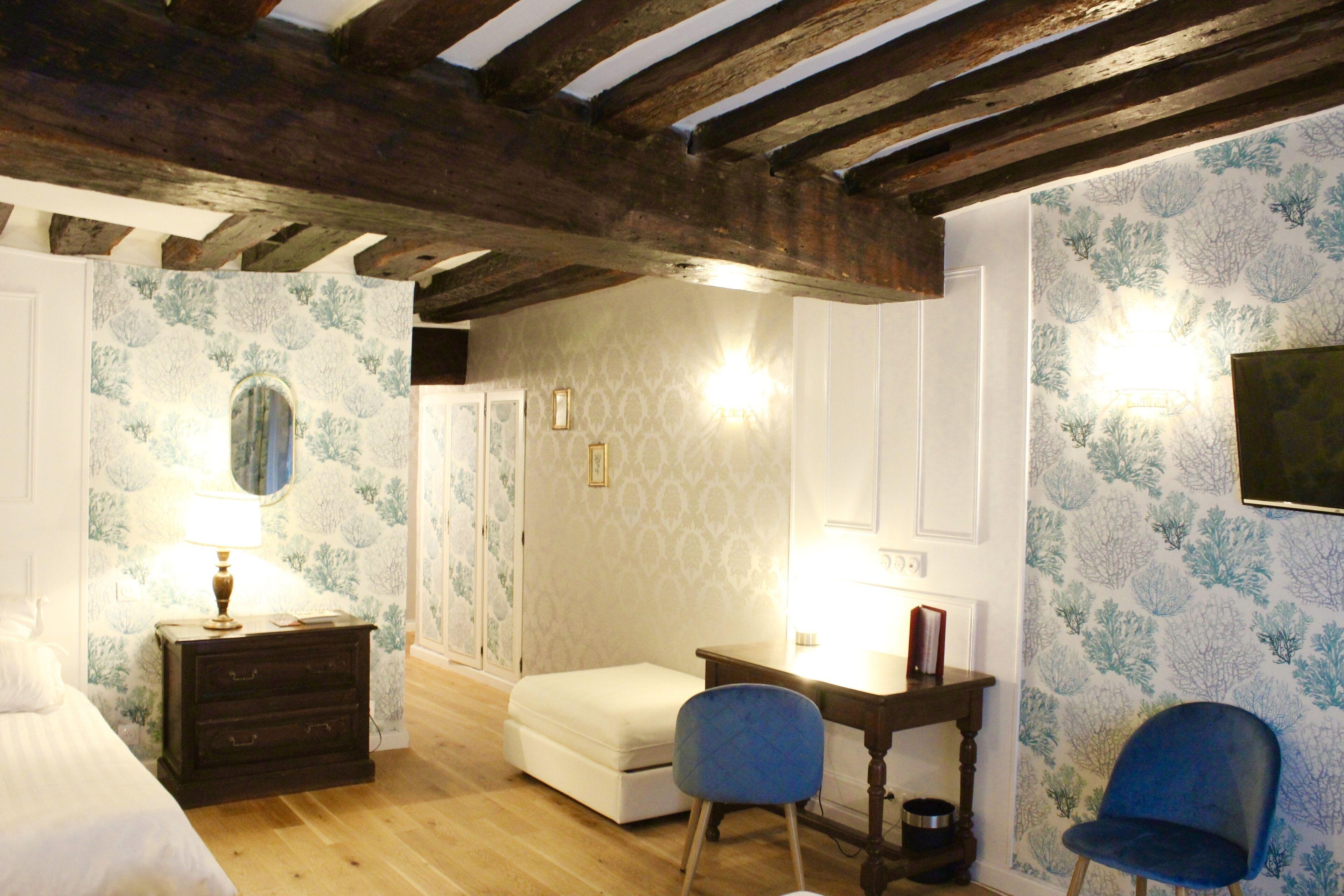 De La Bretonnerie 3*