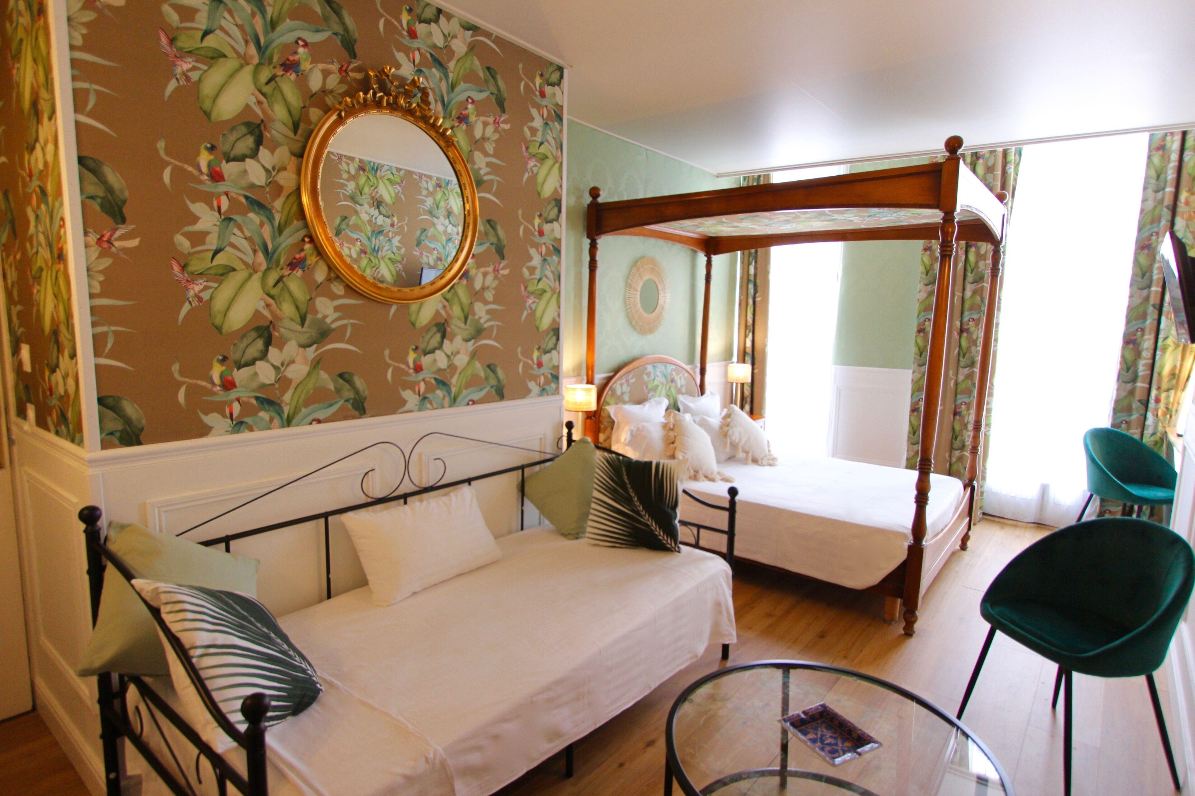 Hotel De La Bretonnerie Paris