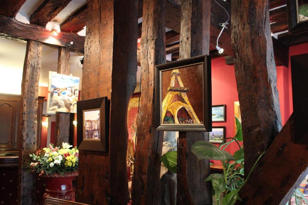 Hotel De La Bretonnerie Paris